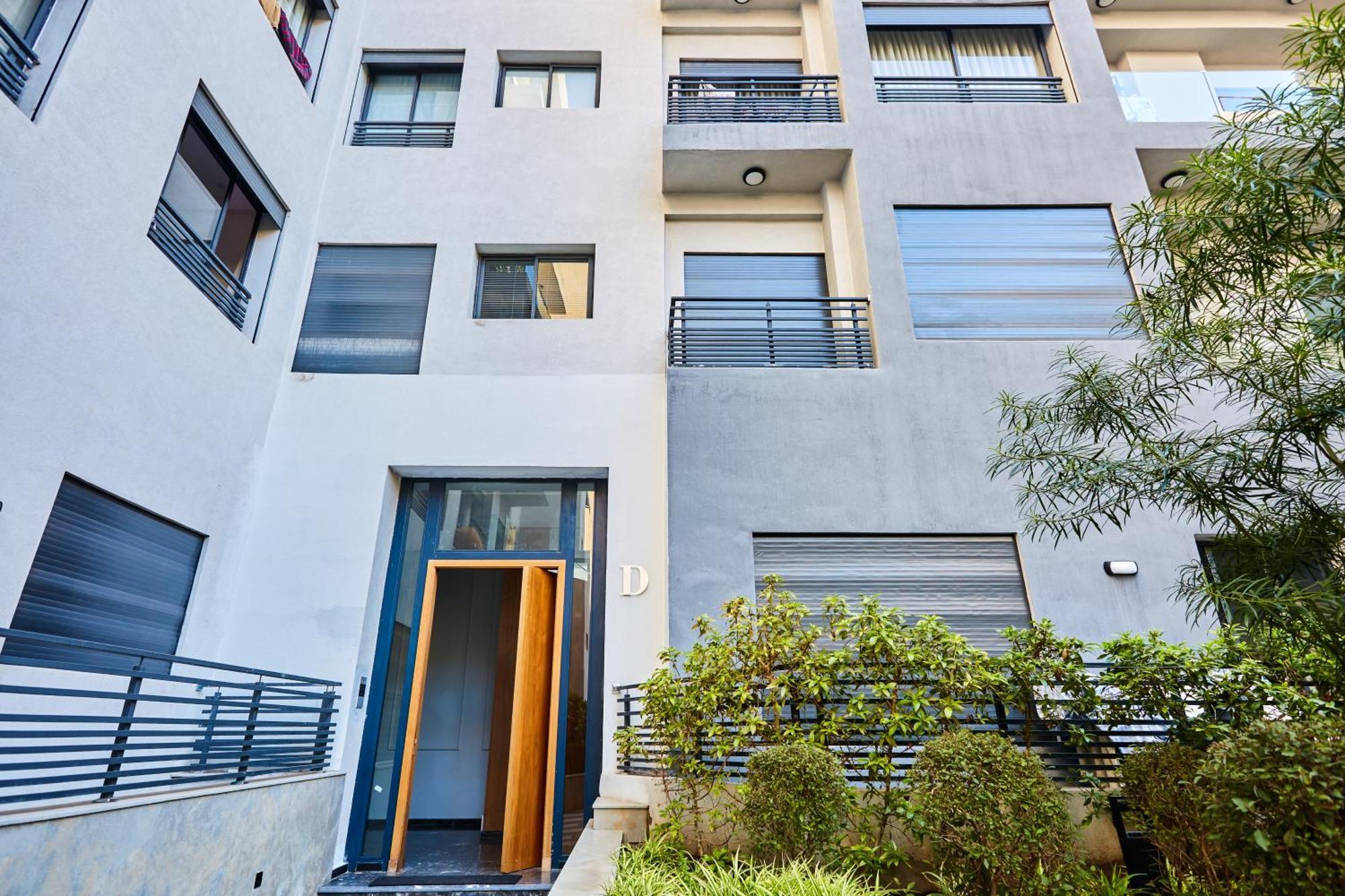 Appartement Sleek And Modern 2-Bed Unit In Downtown Casa à Casablanca Extérieur photo